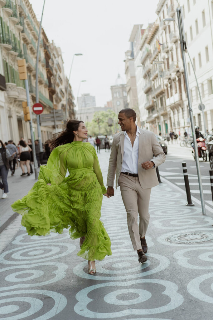 poses para fotos en pareja para celebrar aniversario